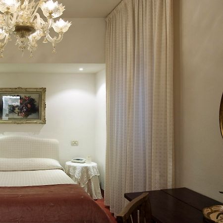Hotel Columbia Рим Номер фото