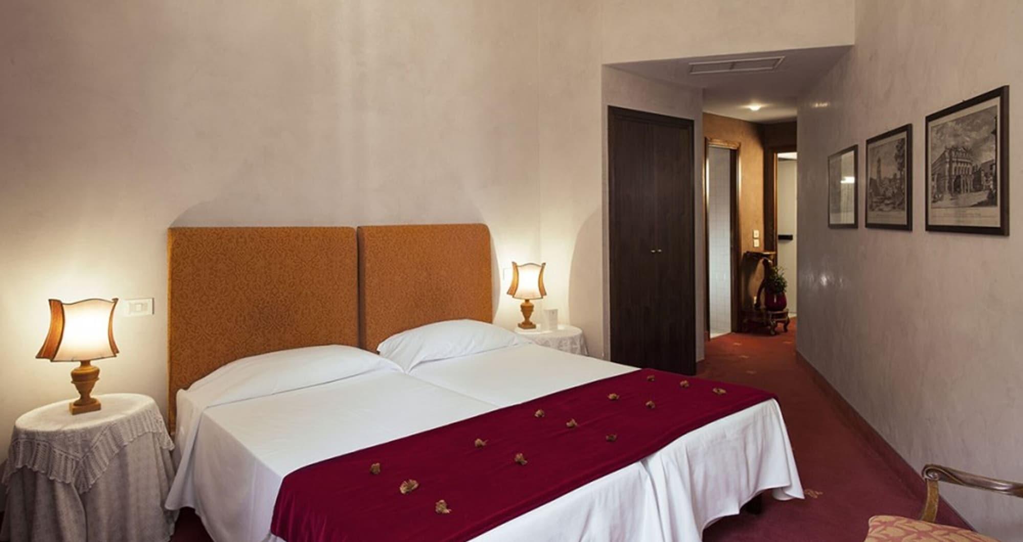 Hotel Columbia Рим Экстерьер фото
